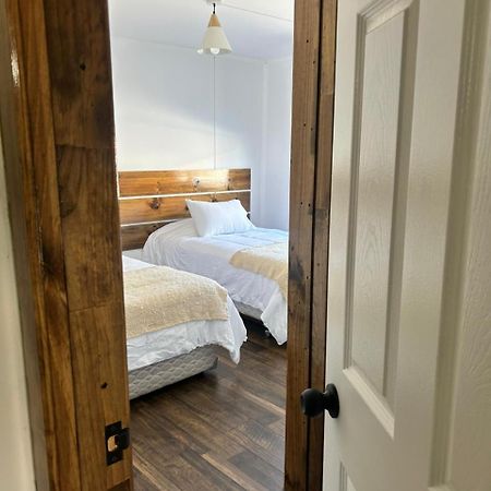 Terra Hostal Пуерто Наталес Екстериор снимка