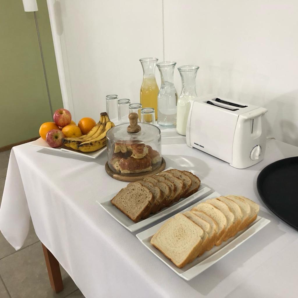 Terra Hostal Пуерто Наталес Екстериор снимка