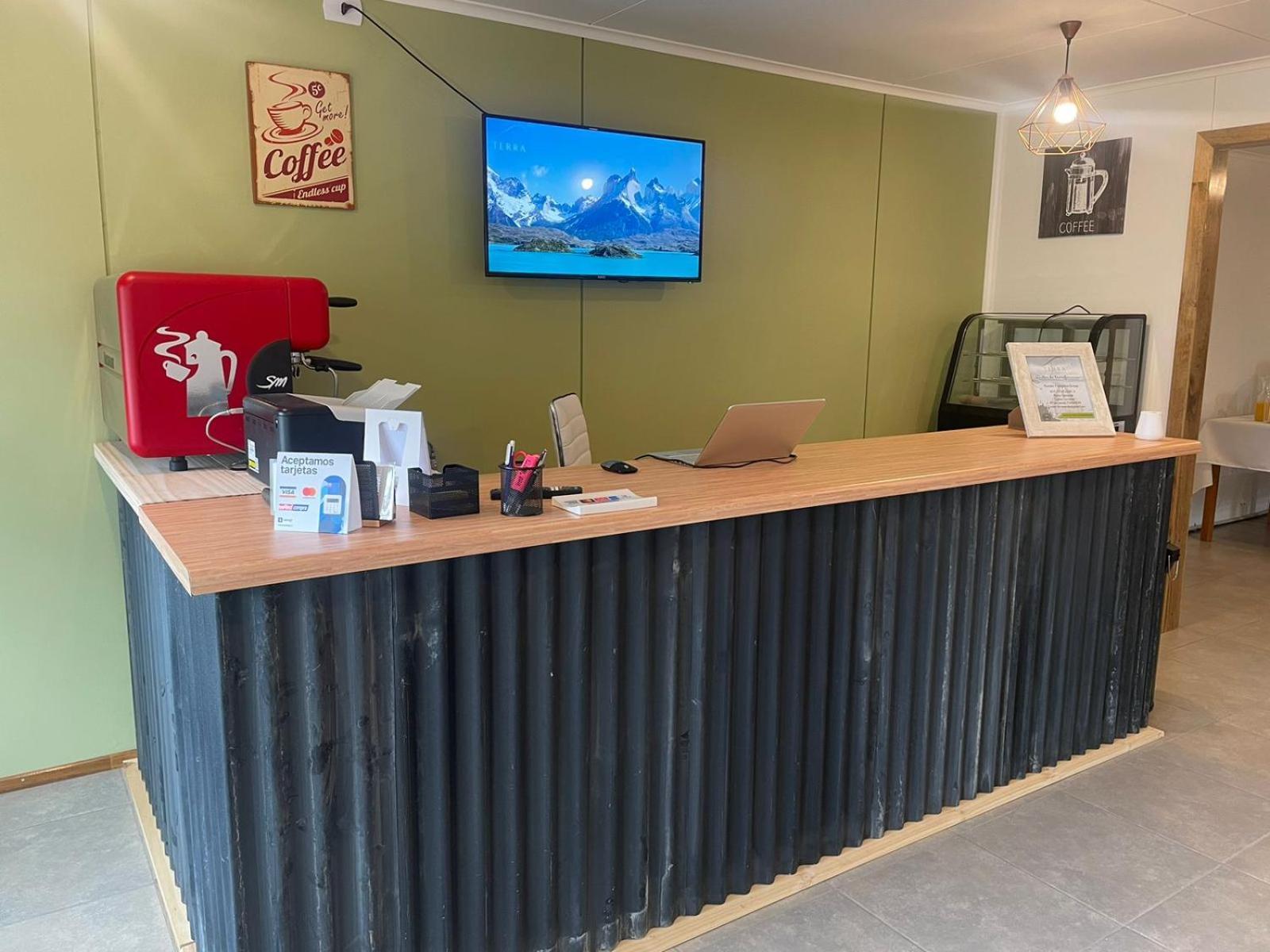 Terra Hostal Пуерто Наталес Екстериор снимка
