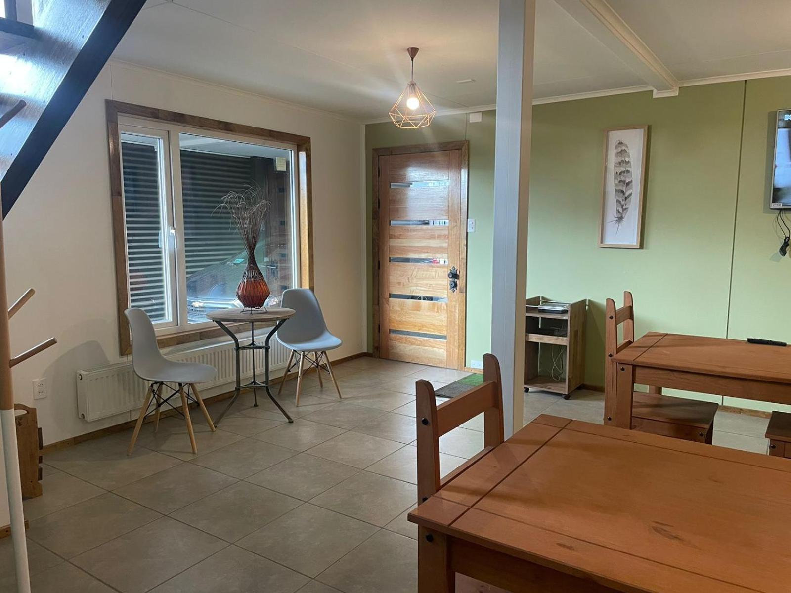 Terra Hostal Пуерто Наталес Екстериор снимка