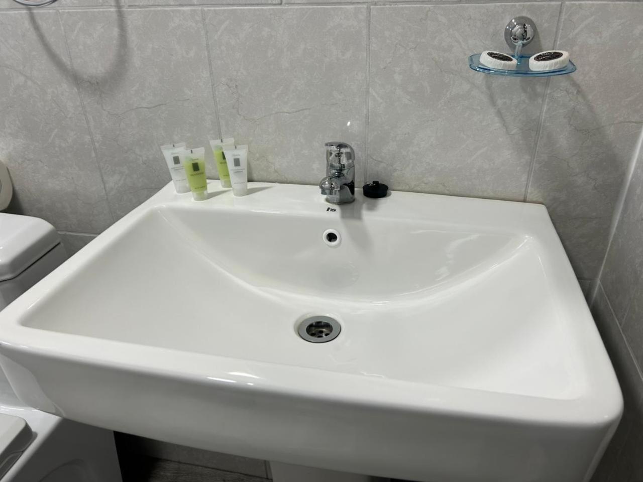 Terra Hostal Пуерто Наталес Екстериор снимка